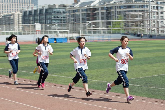 中考體育考試50米短跑多少秒算正常？