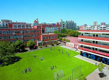 成都石室雙楠實(shí)驗(yàn)學(xué)校地理位置在哪兒？