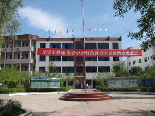 渠縣有慶中學(xué)地理位置在哪兒？