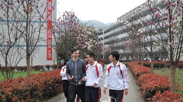 高縣中學(xué)怎么樣、好不好？