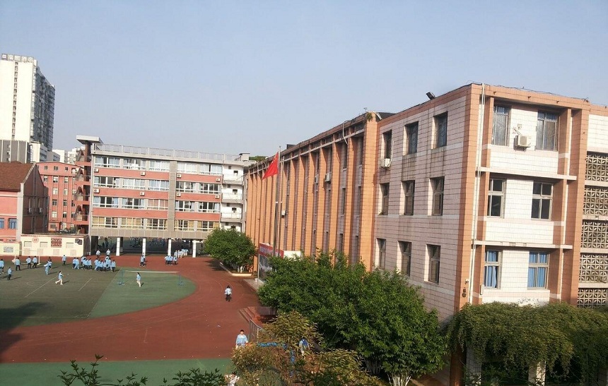 通錦中學(xué)環(huán)境怎么樣？