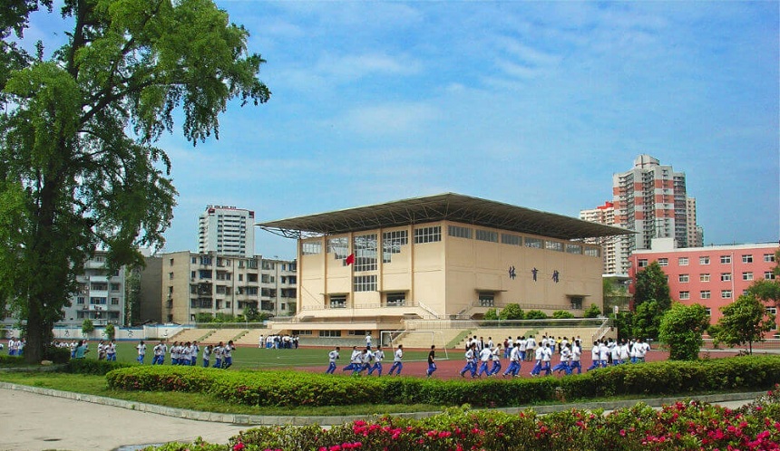 成都鐵路中學(xué)在哪？