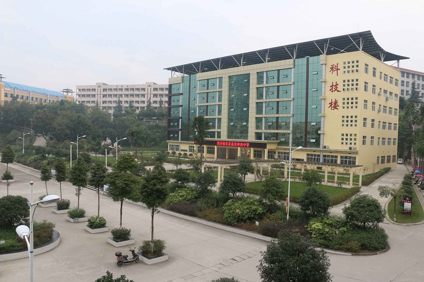 吳仲良中學的高考升學率高不高？