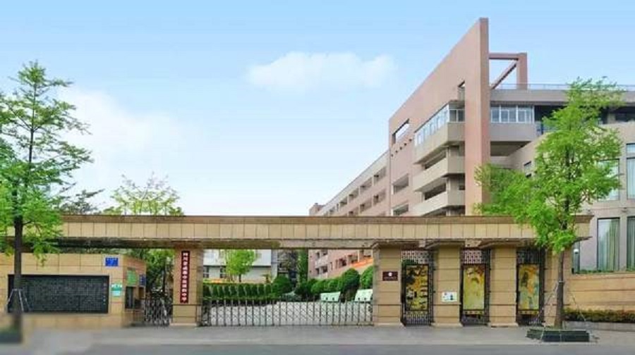 眉山中學(xué)地址在哪里？