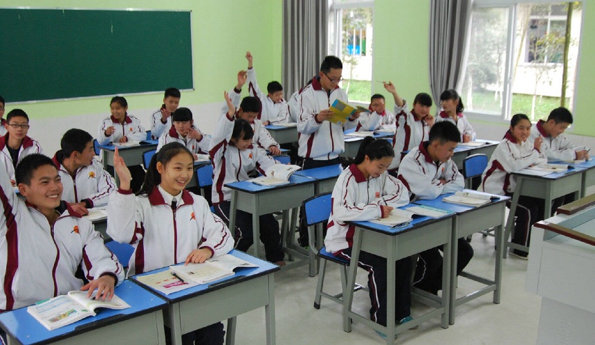 雅安市強項雙語中學校園環(huán)境怎么樣？