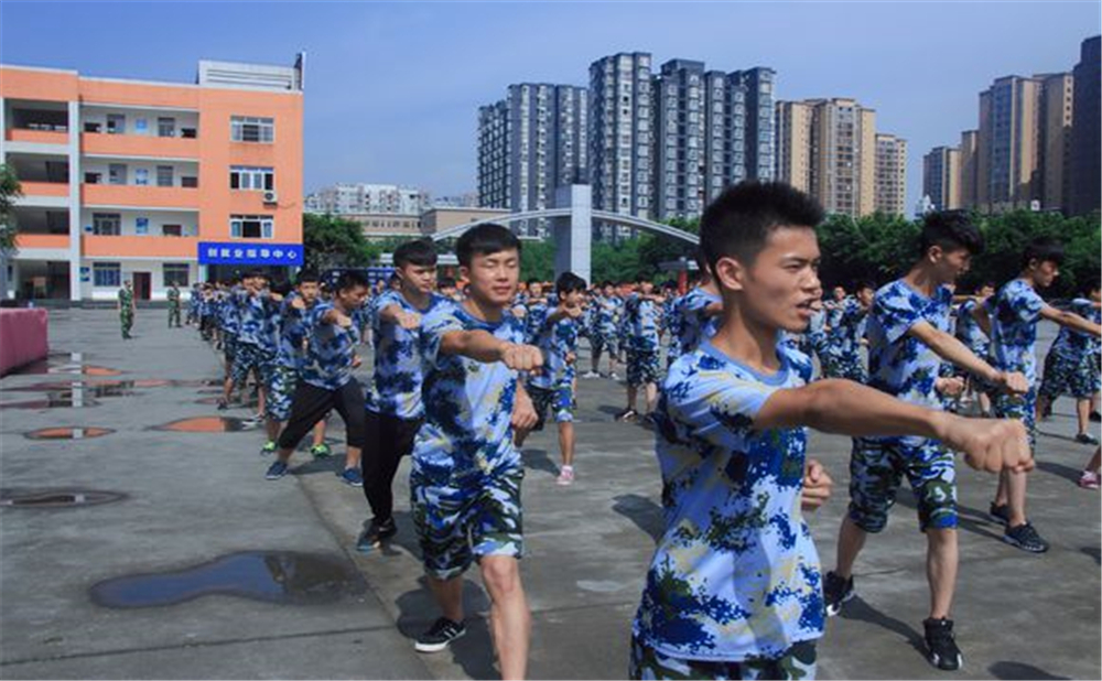 內(nèi)江十中學(xué)校詳細(xì)地址在什么地方？