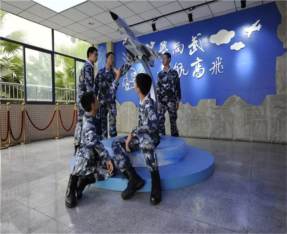 四川大學(xué)附屬中學(xué)每年的學(xué)費(fèi)多少錢(qián)？