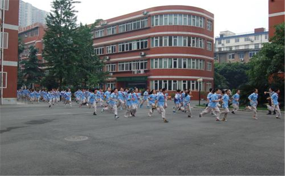 北師大成都實驗中學(xué)校2020年的錄取分?jǐn)?shù)是多少？