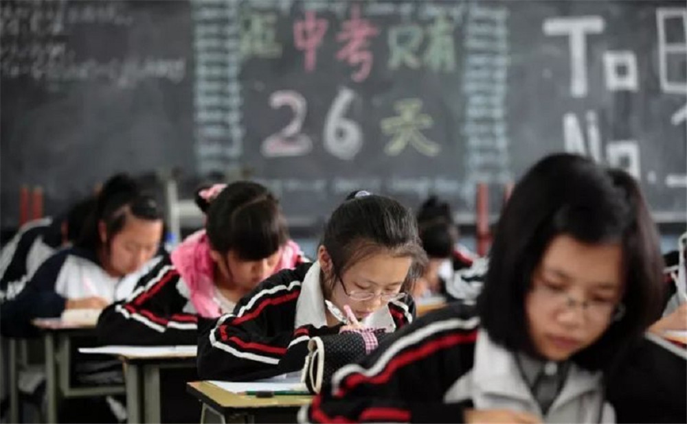 四川師范大學實驗外國語學校的高中怎么樣？