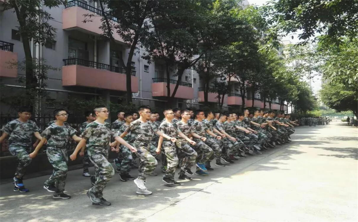 川化中學(xué)2020年招生錄取分?jǐn)?shù)線是多少？