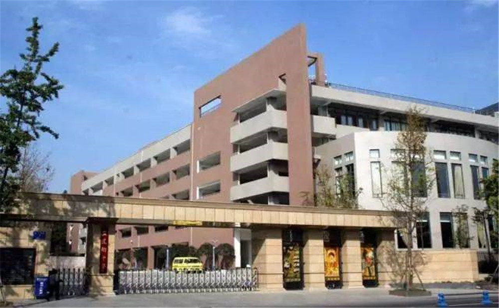 成都市田家炳中學(xué)2020年招生計(jì)劃是多少？