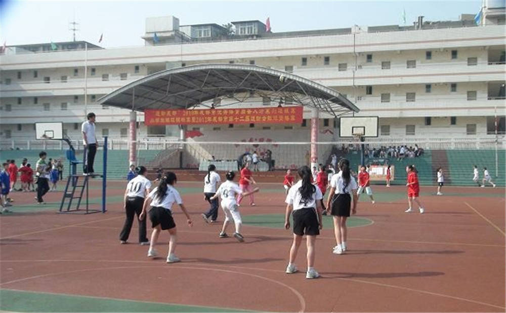 升庵中學(xué)高中部的錄取分?jǐn)?shù)是多少？