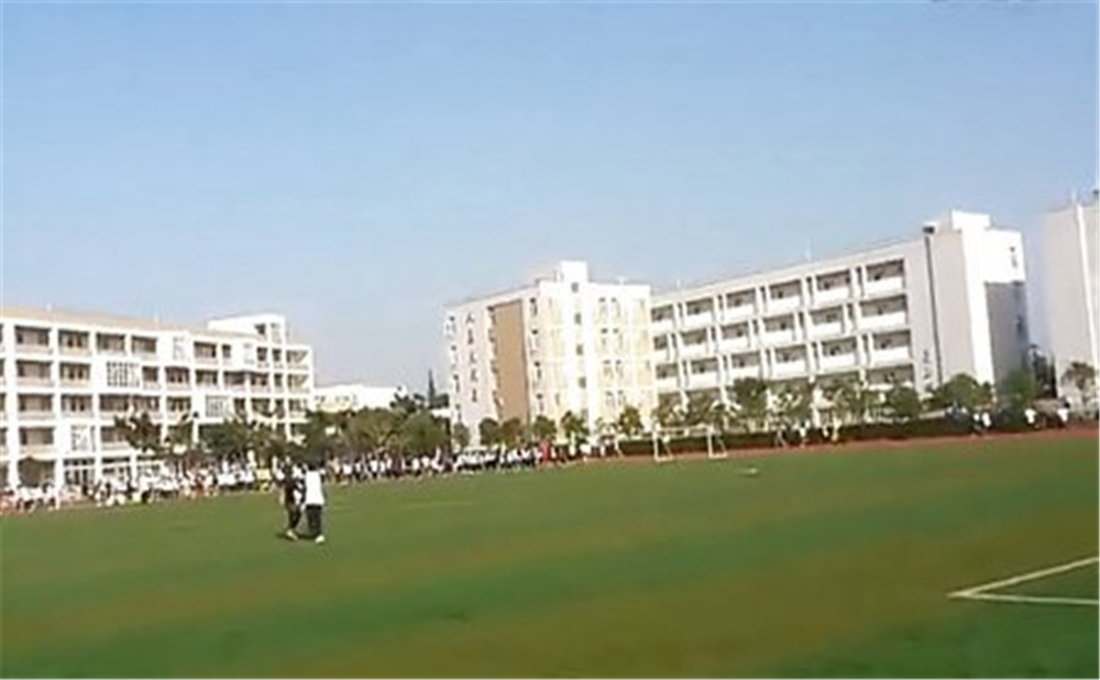 郫縣四中的高考升學(xué)率高不高？
