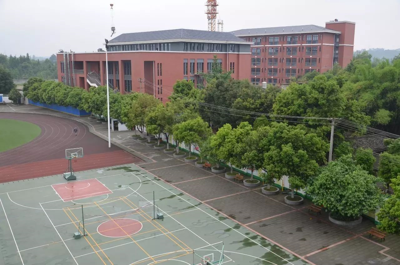 永安中學的住宿環(huán)境怎么樣？"image.png"