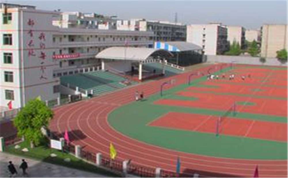 升庵中學(xué)的學(xué)費是多少錢？