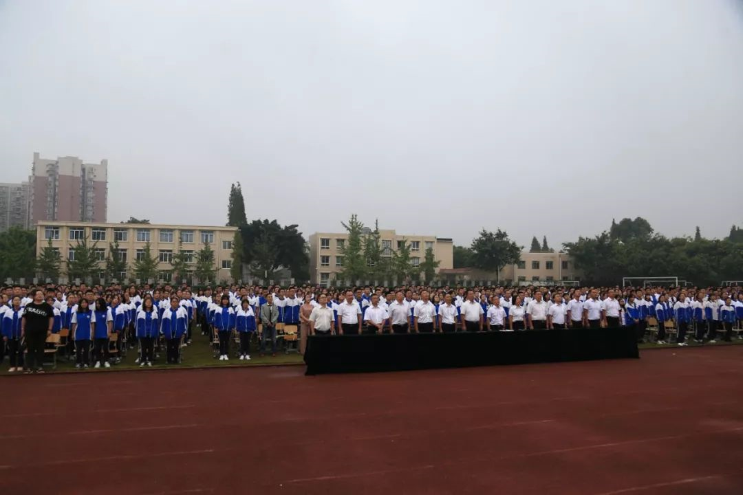 華潤高級中學(xué)近三年的錄取分?jǐn)?shù)線是多少？