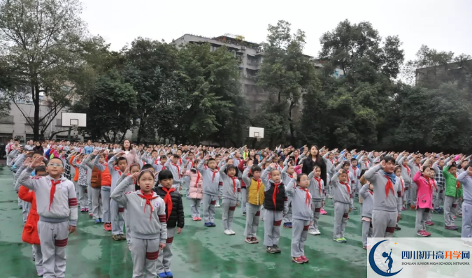 2020石室聯(lián)合中學(xué)蜀華分校初升高的學(xué)費(fèi)是多少？