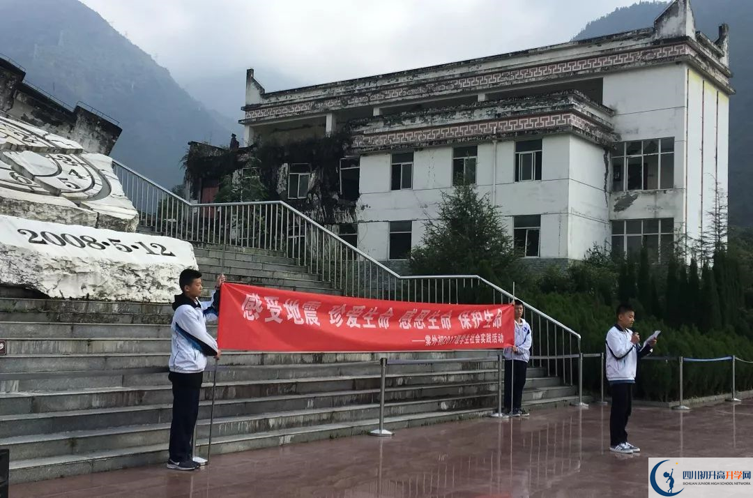 成都棠湖外國語學(xué)校的升學(xué)率有多少？