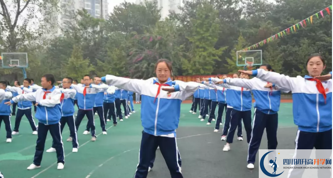 成都市鹽道街中學(xué)的老師好不好？