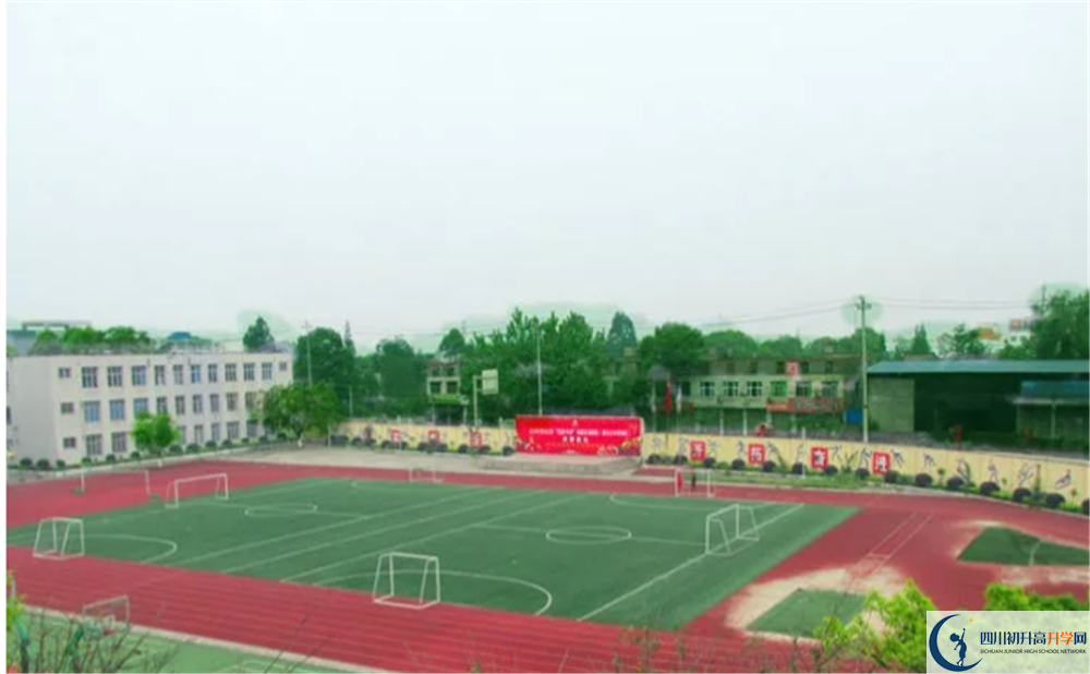 青白江中學(xué)的老師好不好？