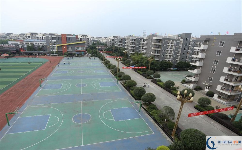 大彎中學的老師好不好？