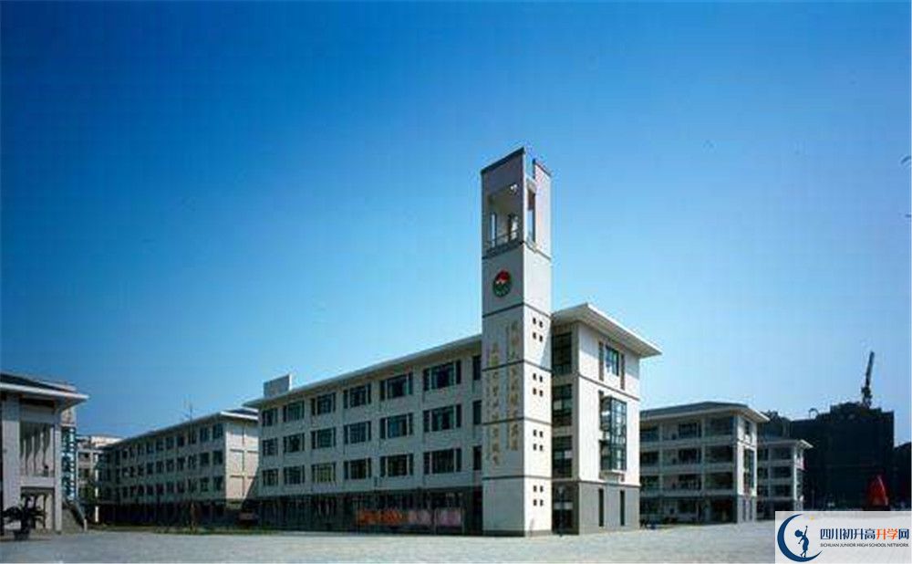 都江堰外國語實(shí)驗學(xué)校一年的學(xué)費(fèi)是多少?