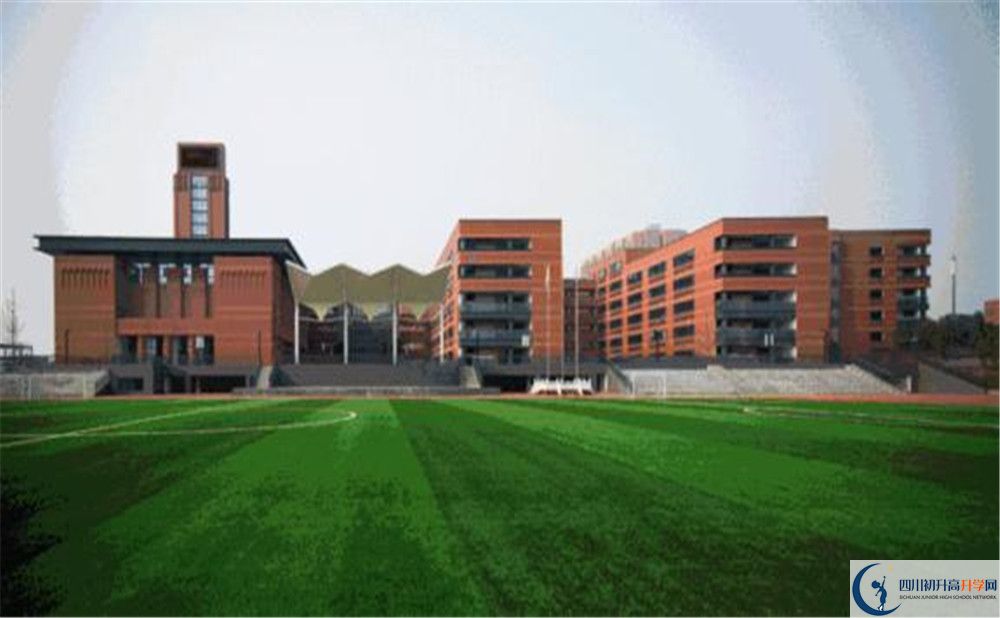 成都實(shí)外新都五龍山學(xué)校的高中住宿好不好？