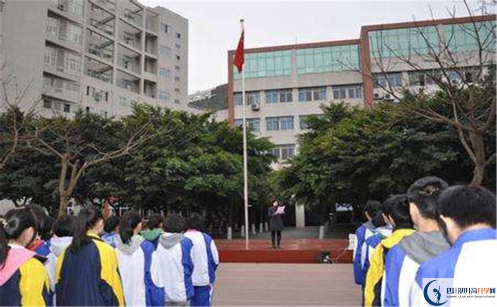成都高新實(shí)驗(yàn)中學(xué)高中歷年來的分?jǐn)?shù)線是多少？