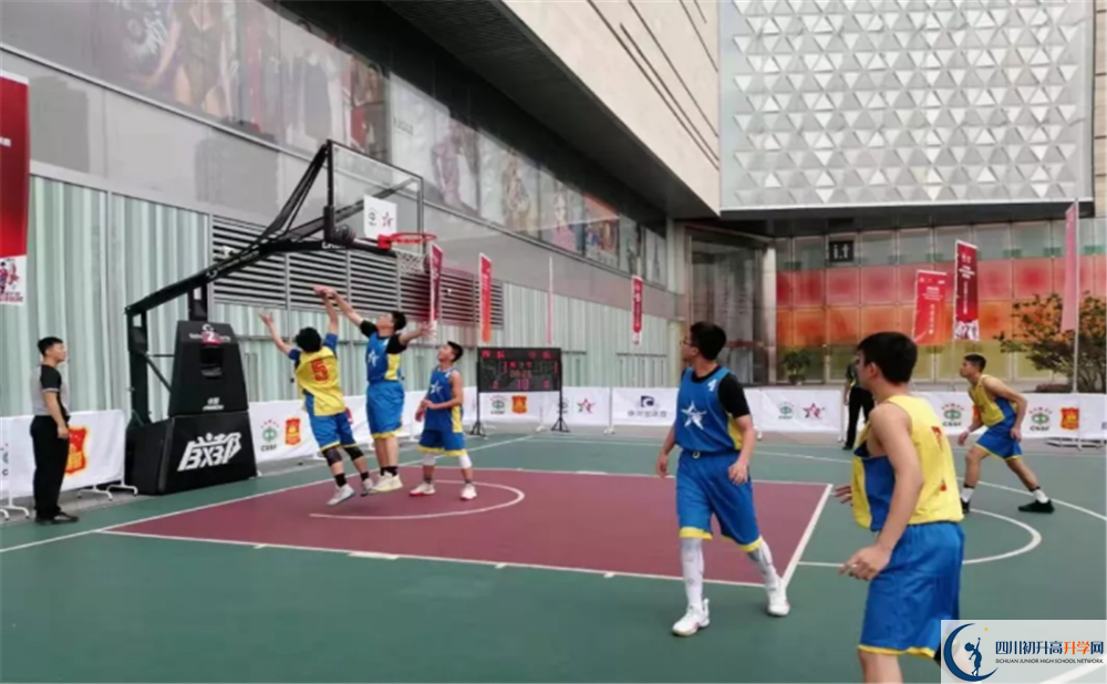 青城山高級中學初升高招生政策在哪兒看？