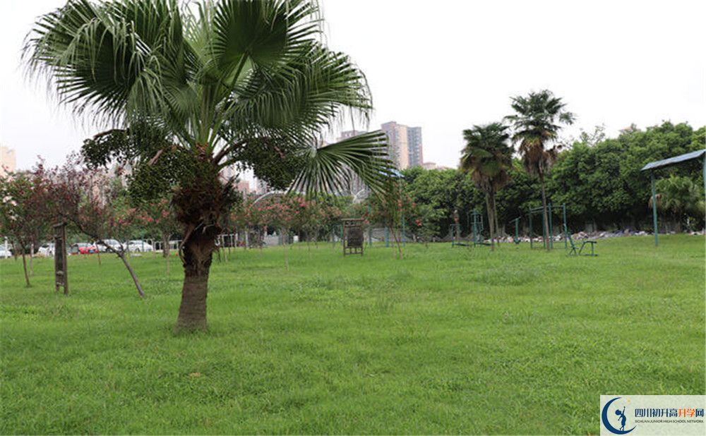 北大附中成都為明學(xué)校的住宿條件怎么樣？