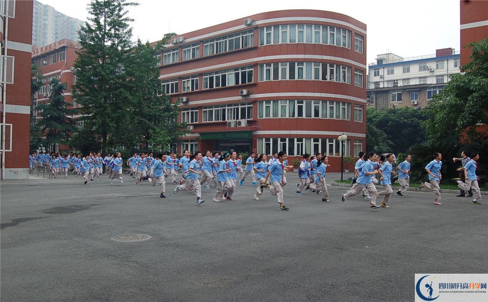 北師大成都實驗中學初升高難不難？