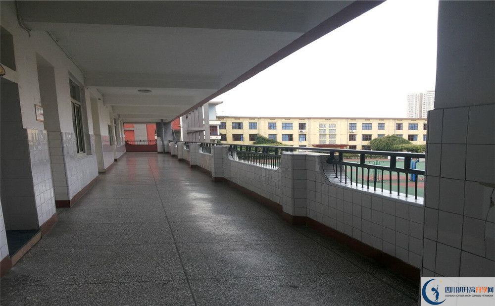 通錦中學(xué)平行班與實(shí)驗(yàn)班差多少？