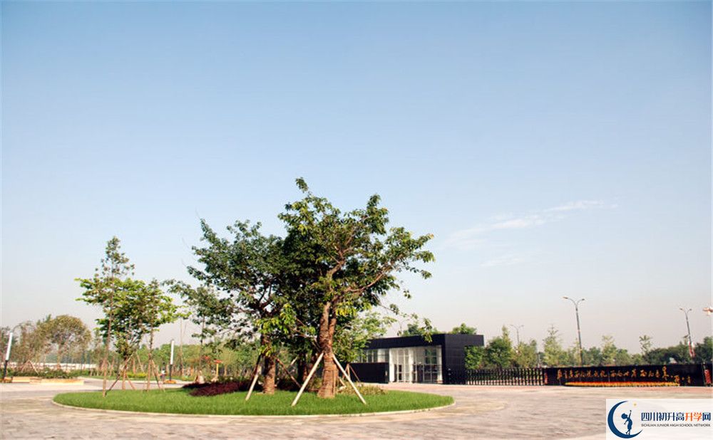 成都樹德中學(xué)光華校區(qū)是重點(diǎn)中學(xué)嗎？