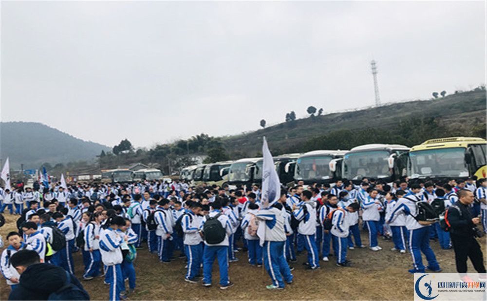 成都七中八一學(xué)校是重點(diǎn)中學(xué)嗎？