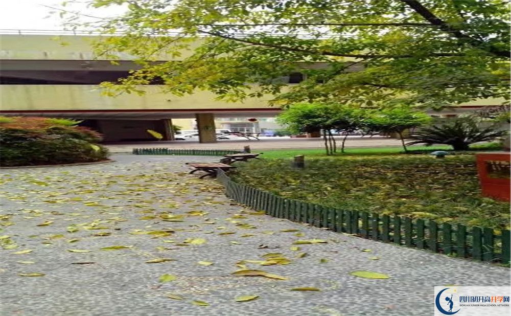 四川師范大學(xué)附屬第三實(shí)驗(yàn)中學(xué)在全國高中排名多少？