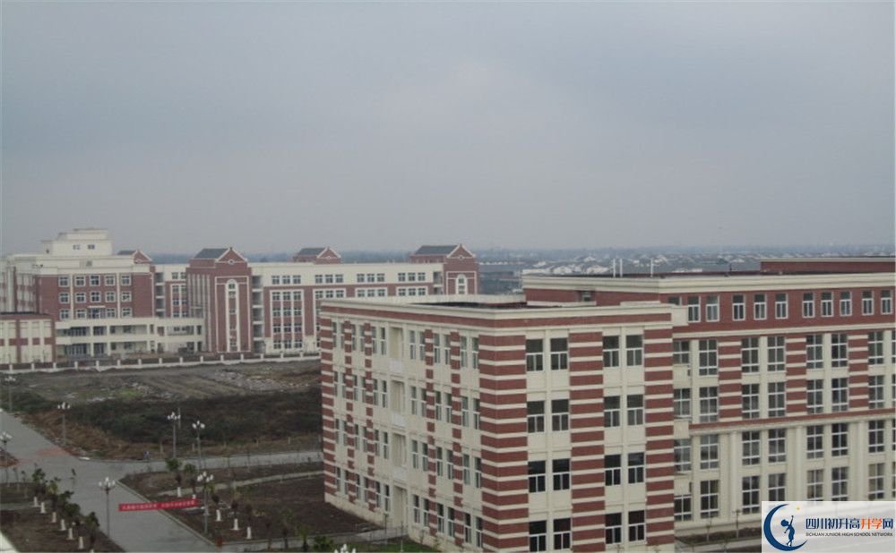 四川師大附屬第三實(shí)驗(yàn)中學(xué)高中分班考試難嗎？