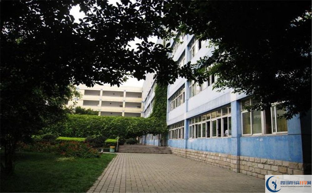 四川師范大學(xué)實(shí)驗(yàn)外國語學(xué)校走讀生作息時(shí)間是怎樣的？