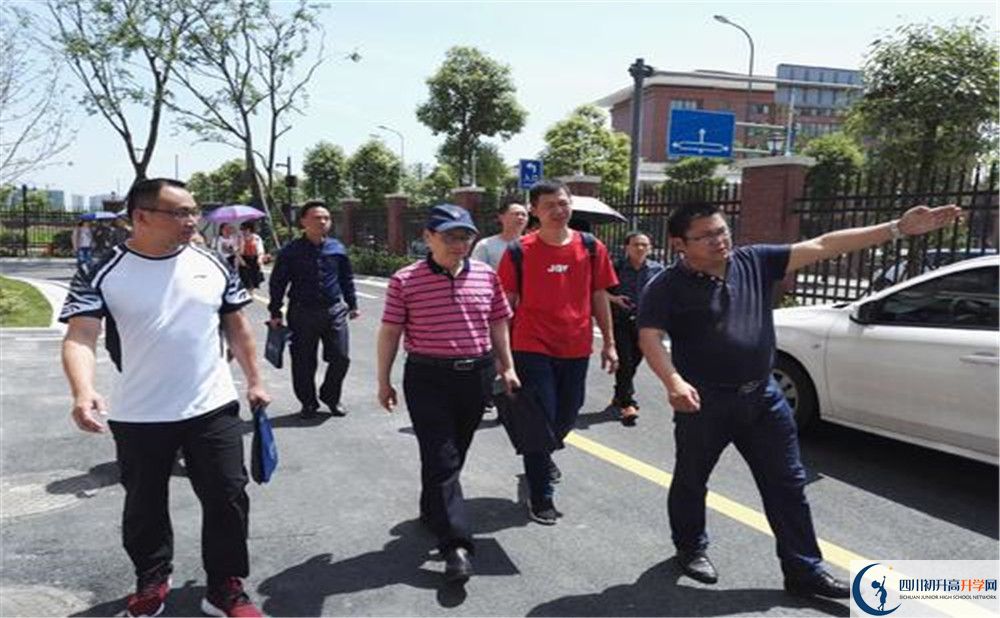 成都教科院附屬學校補課嗎？