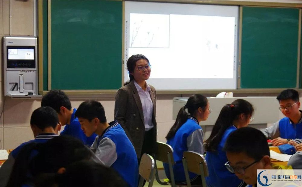2020成都實(shí)驗(yàn)中學(xué)二診數(shù)學(xué)試題答案在哪看？
