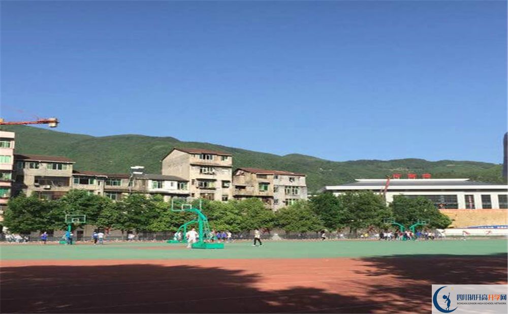 2020萬源市第三中學(xué)校錄取線是否有調(diào)整？