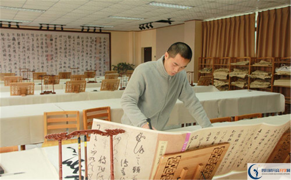 2020年武侯高級中學美術班的報考條件是什么？