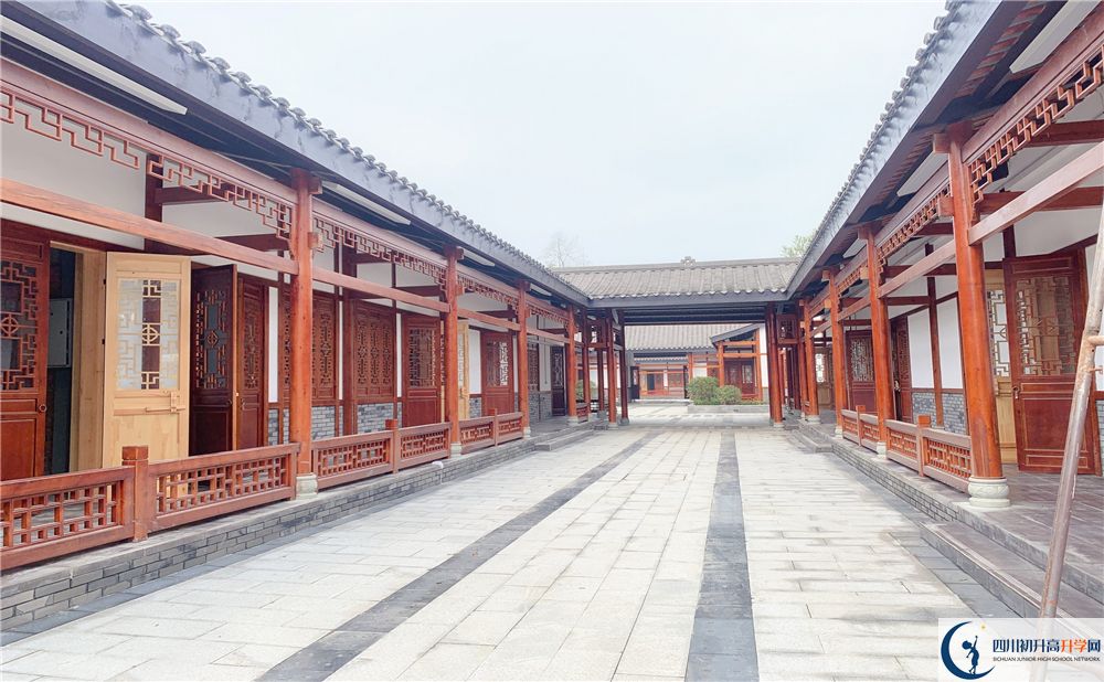 綿實外國語學校2020年錄取分數(shù)線是多少分？